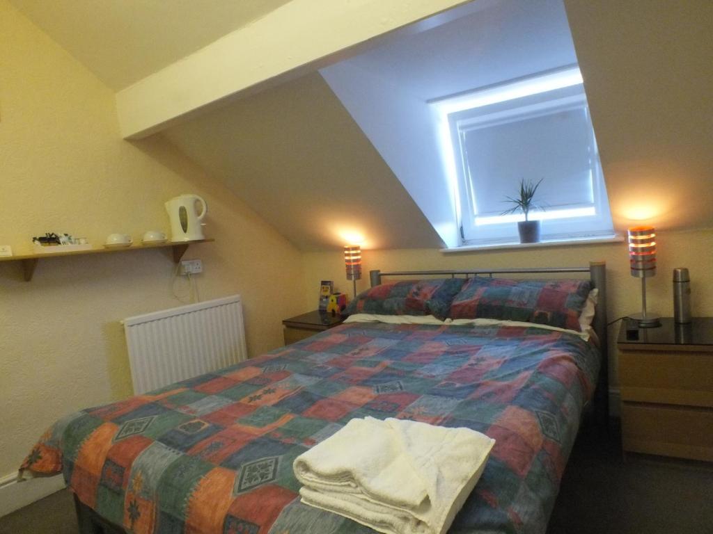 Leonardos Guest House Swansea Pokoj fotografie