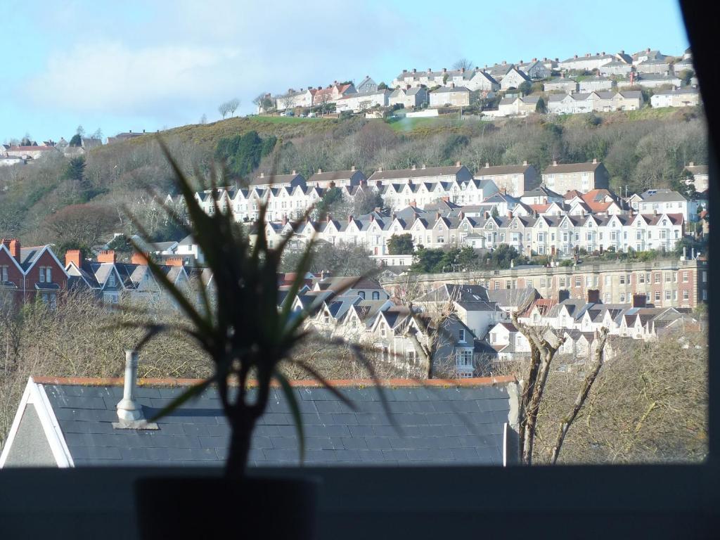 Leonardos Guest House Swansea Pokoj fotografie