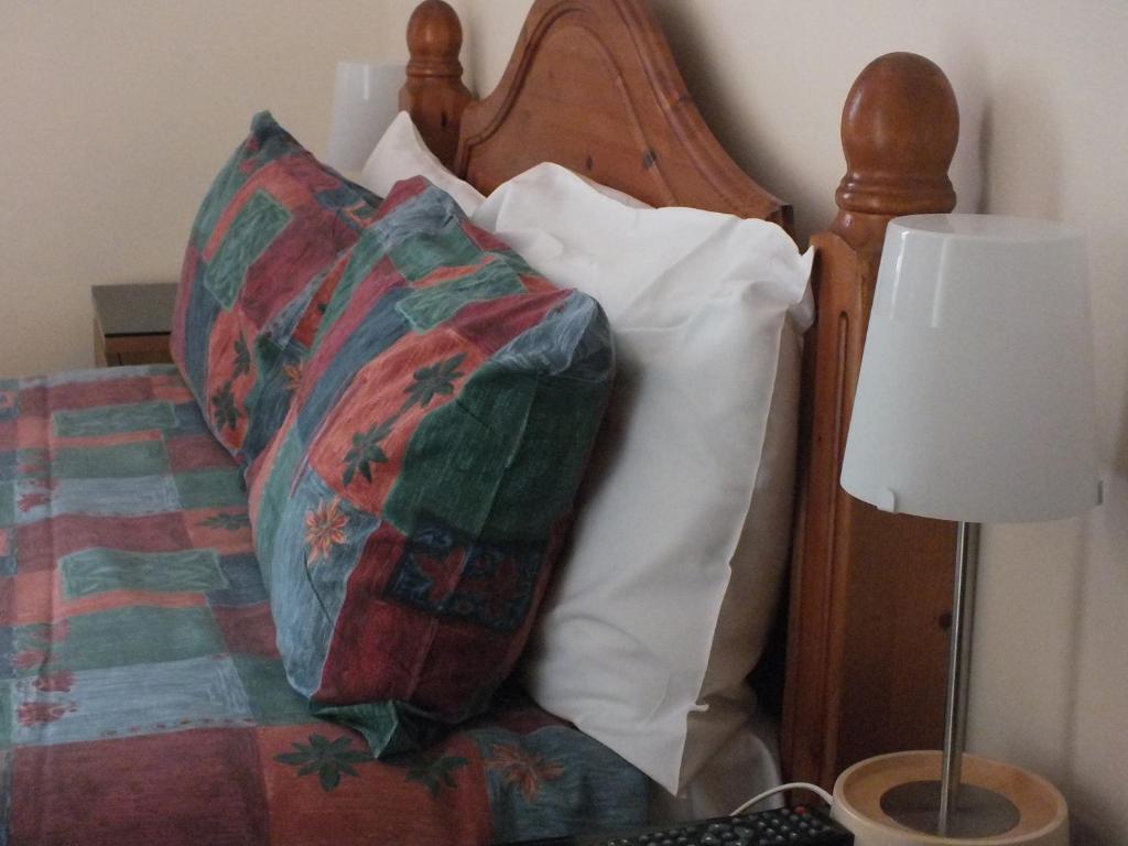 Leonardos Guest House Swansea Pokoj fotografie