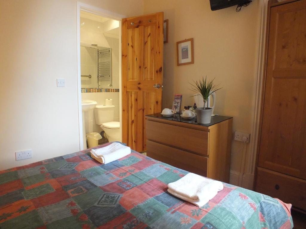 Leonardos Guest House Swansea Pokoj fotografie